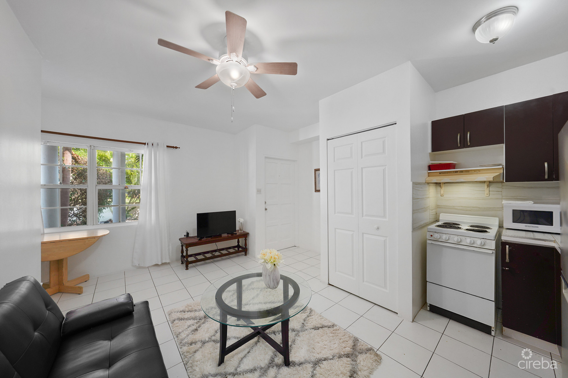 TWO  ONE BED INVESTMENT, 475,000$ EACH! (SOLD TOGETHER ONLY) SOUTH SOUND OR ONE BIG UNIT