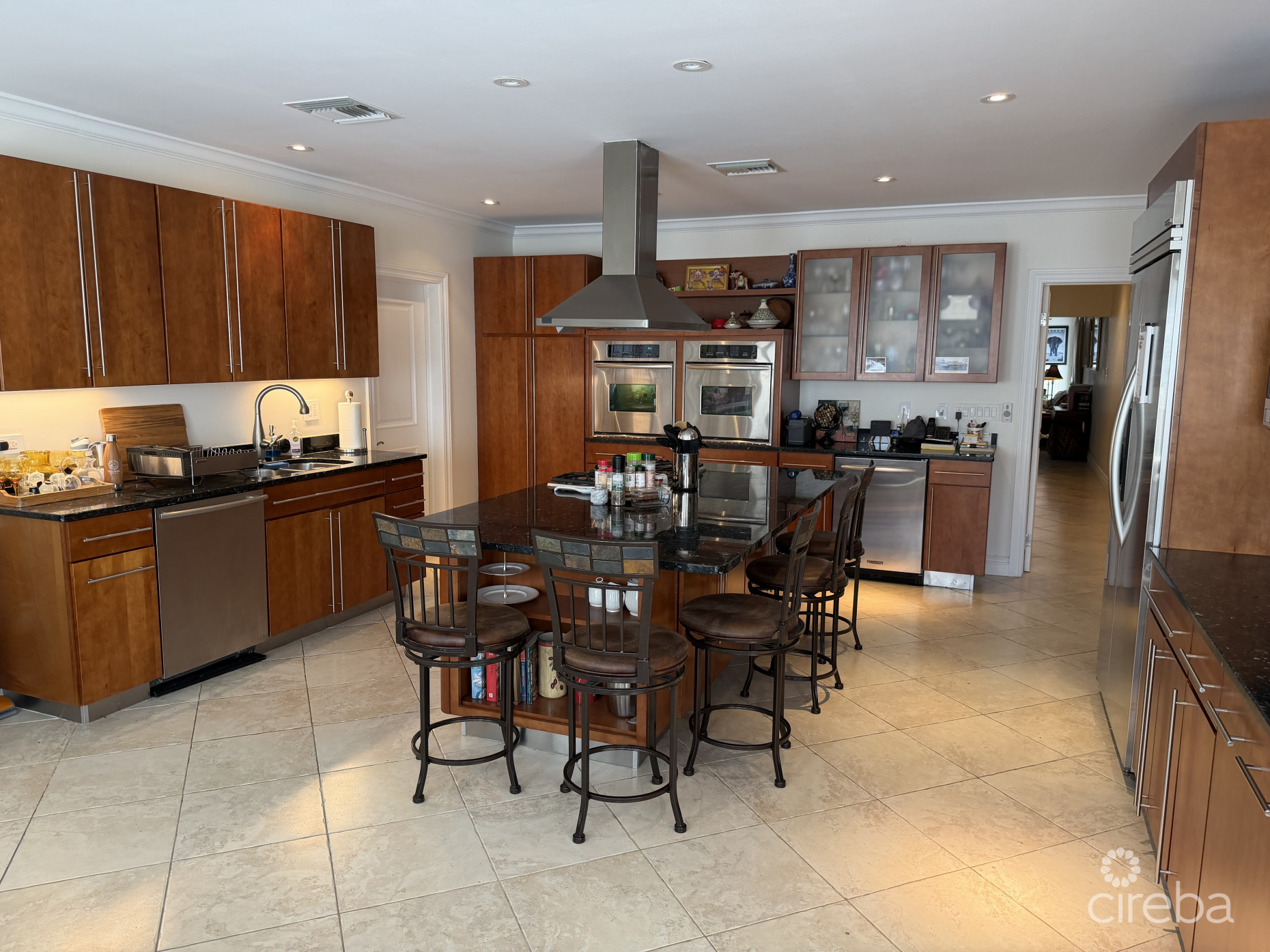 SOUTH SOUND OCEANFRONT HOME