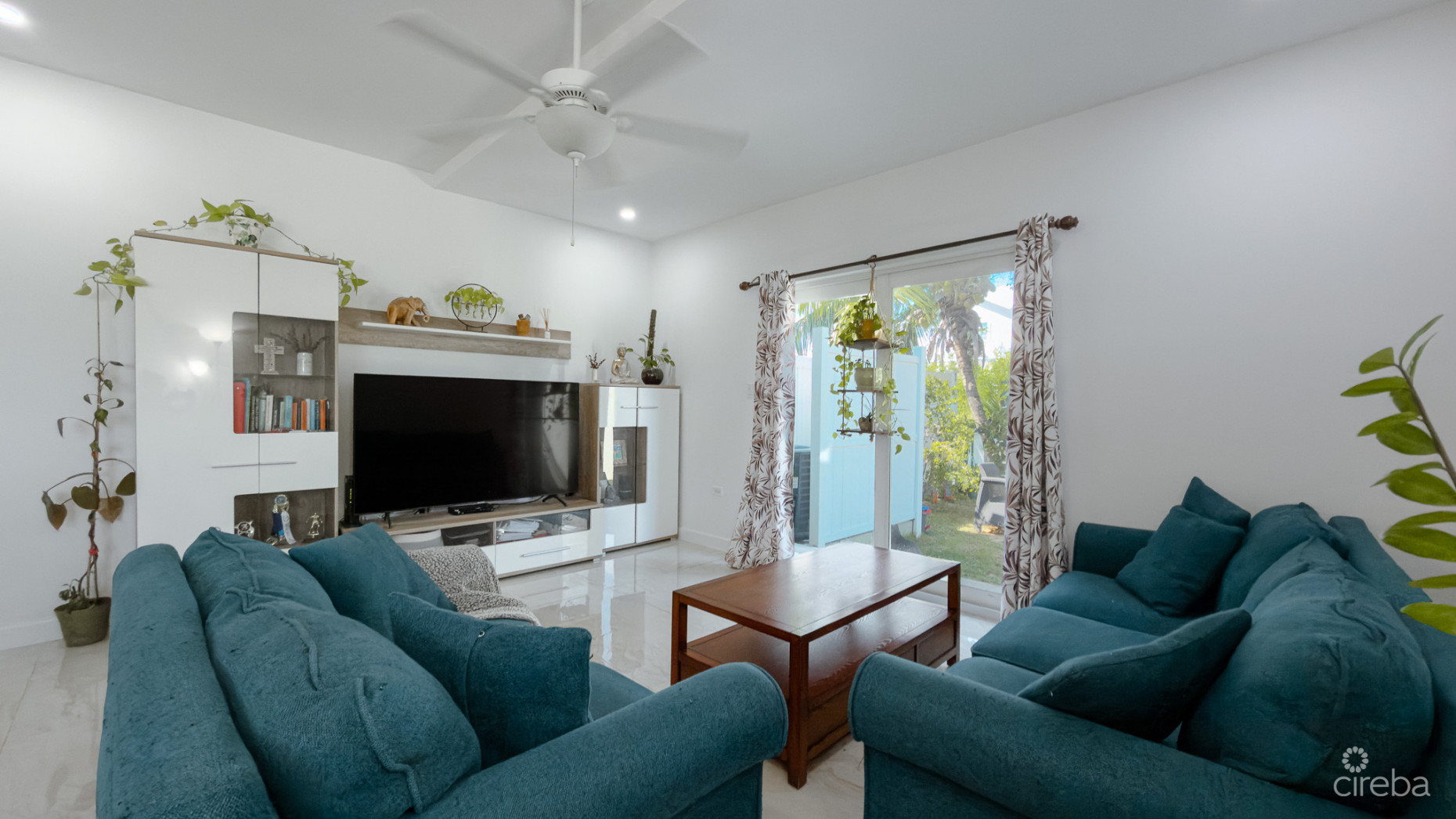 OCEAN REACH 2 BED TOWNHOUSE