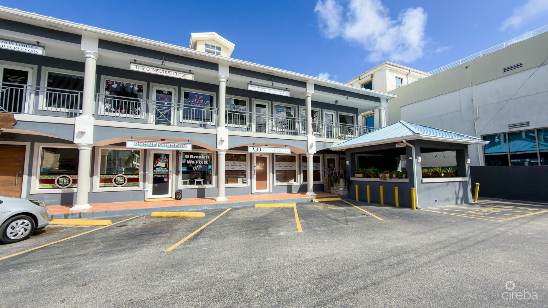 V20 - WINE BAR & RESTAURANT FOR SALE