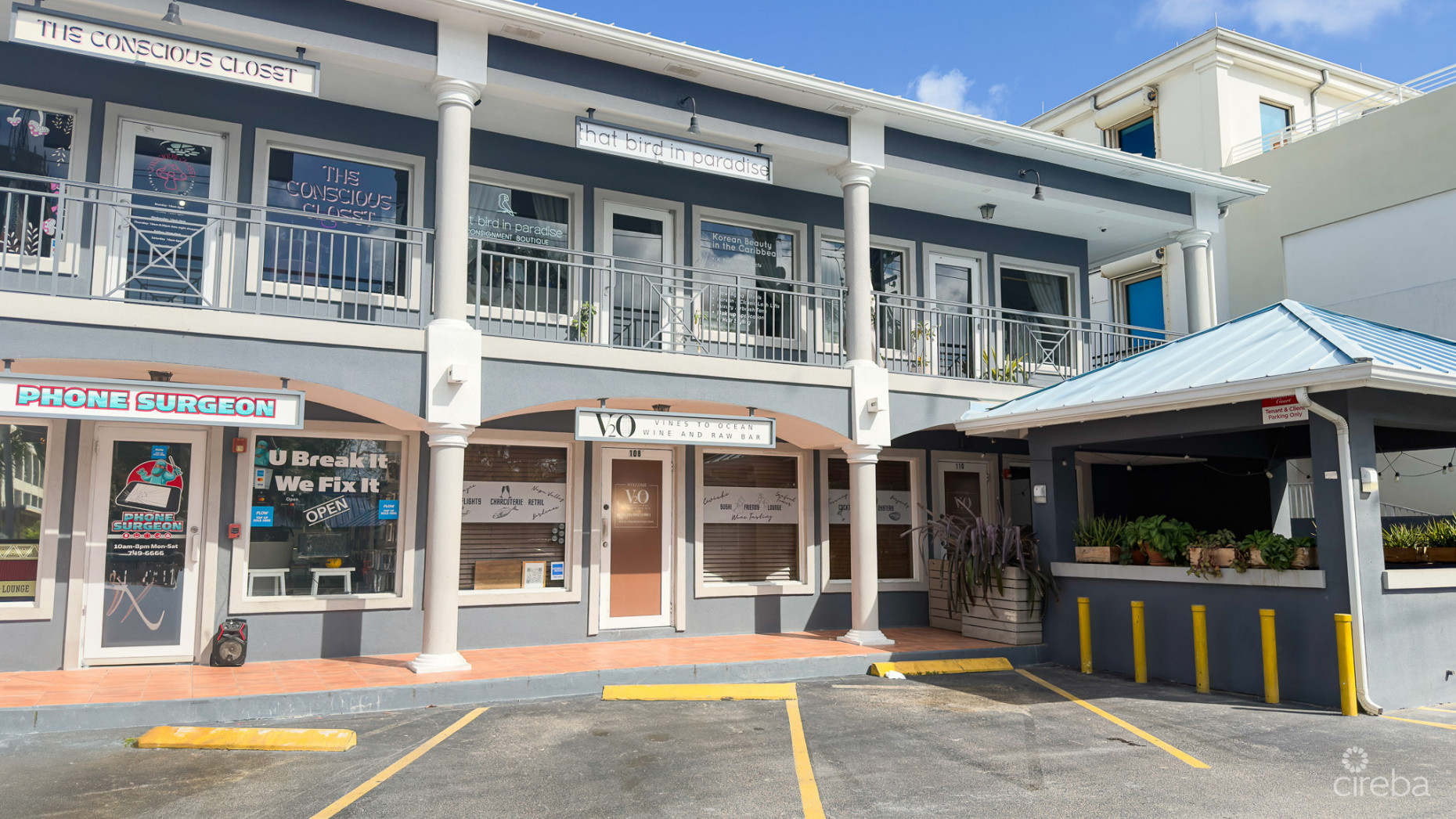 V20 - WINE BAR & RESTAURANT FOR SALE