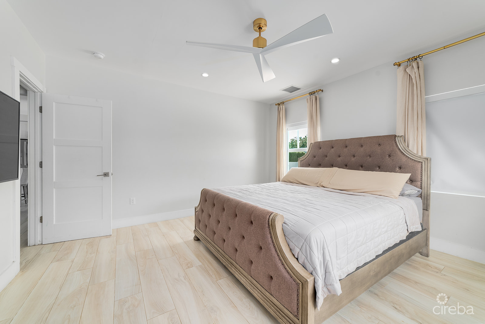 ELEVATED, 6-BEDROOM  SINGLE FAMILY HOME ON A MASSIVE PARCEL