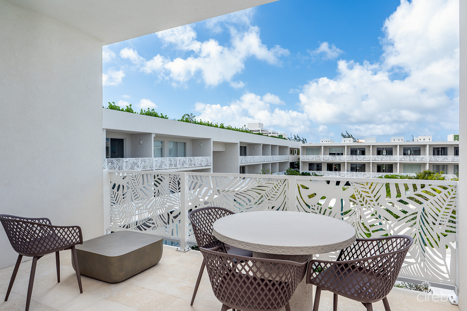 THE GROVE TOO - UNIT 75