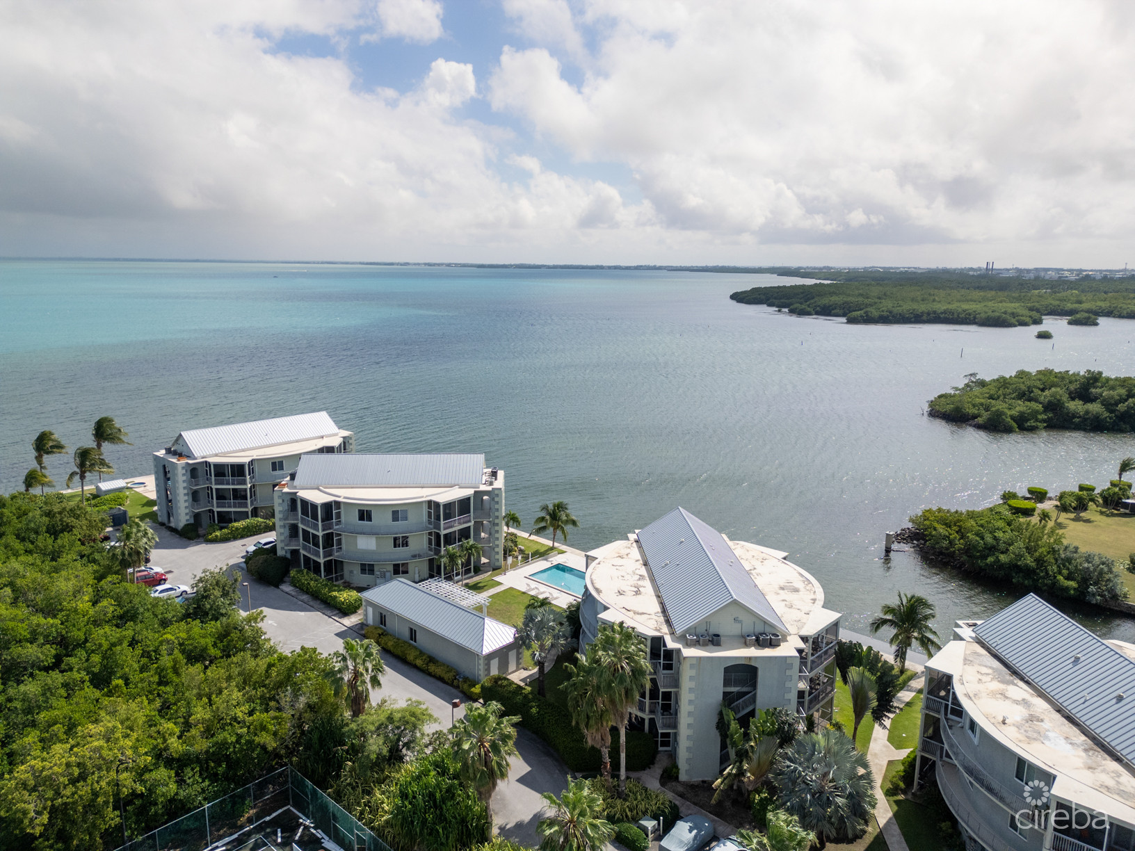 TURTLE COVE AT SNUG HARBOUR - A TURNKEY SHORT TERM MASTERPIECE POWER BY AI