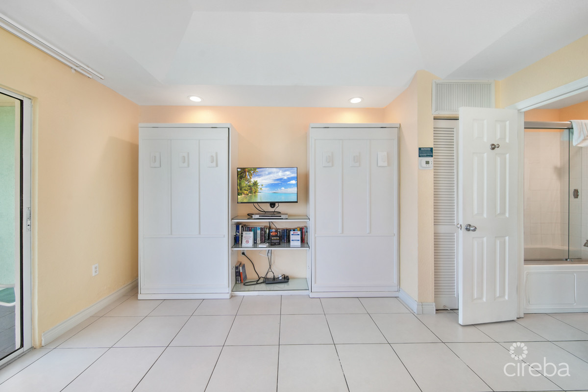 COMPASS POINT 205 - ONE BEDROOM