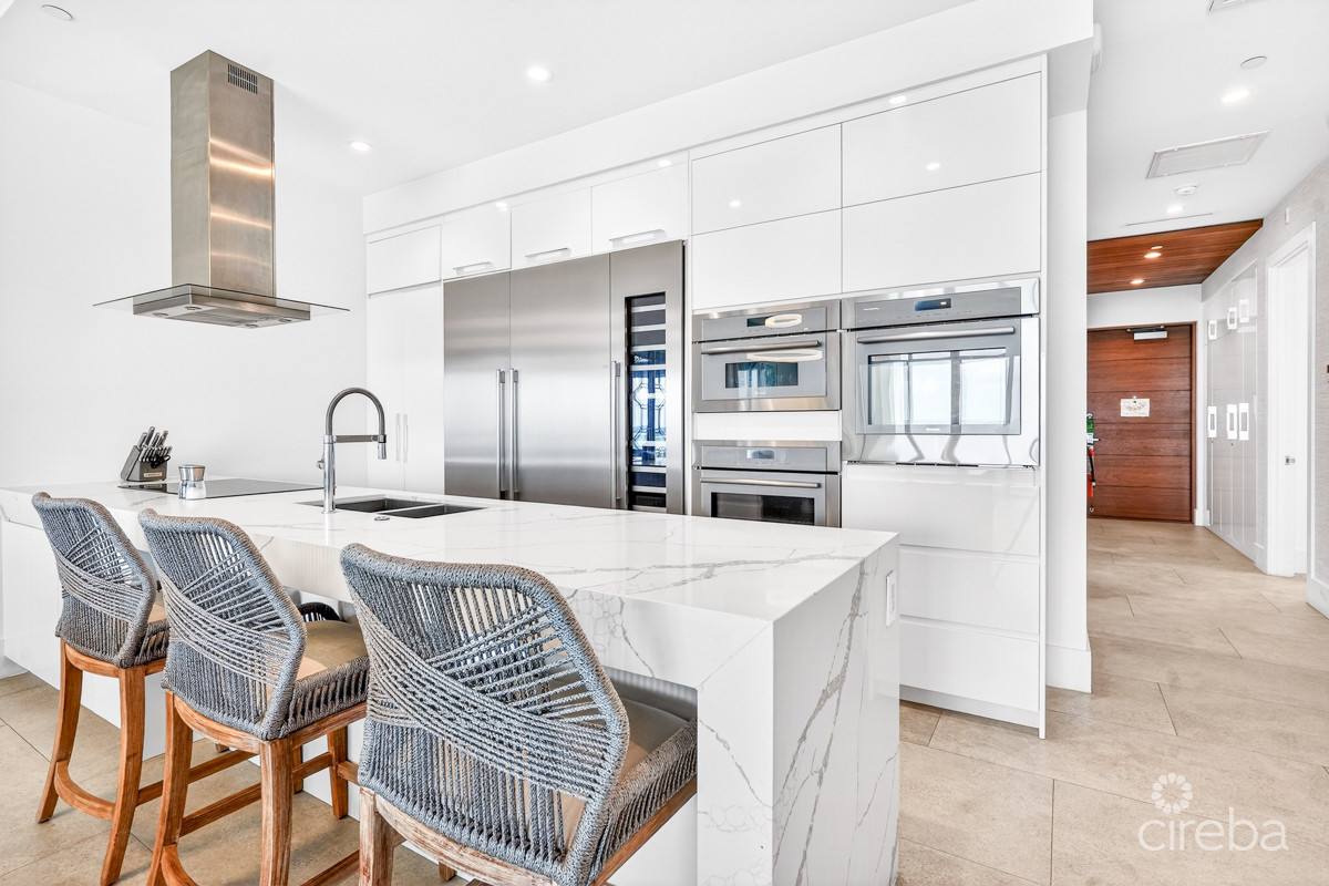 RUM POINT RESORT | RESIDENCE 203 BEACHFRONT CONDO