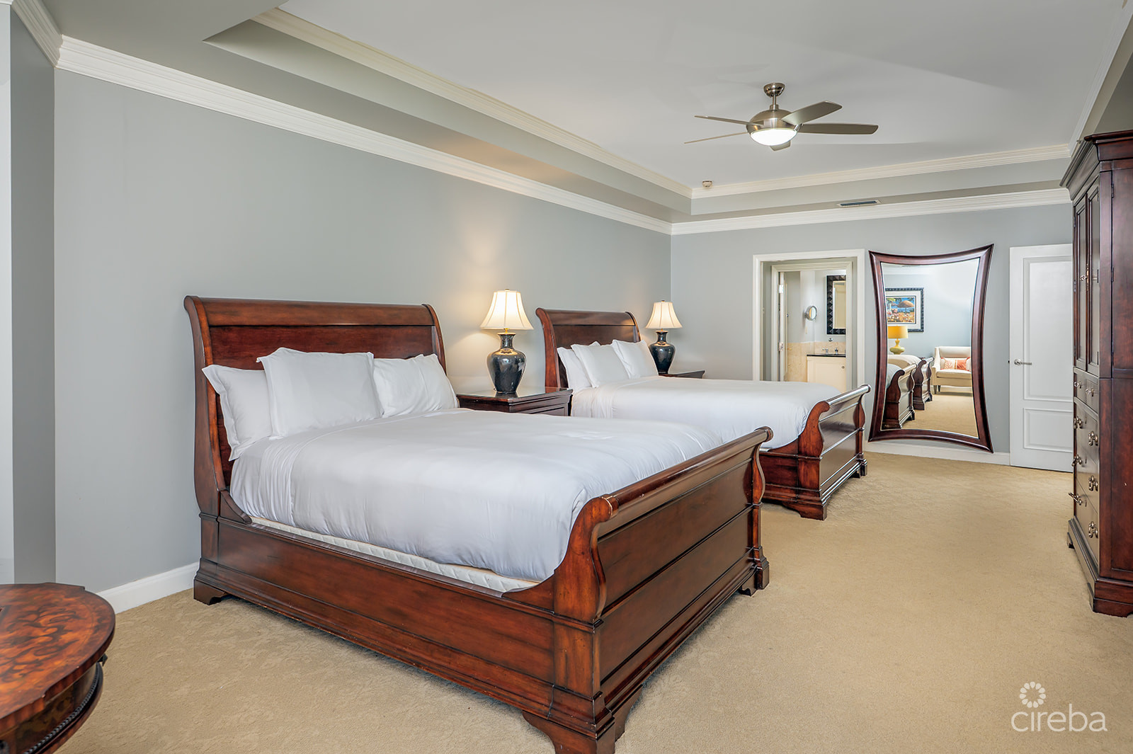 RITZ CARLTON RESIDENCE 408