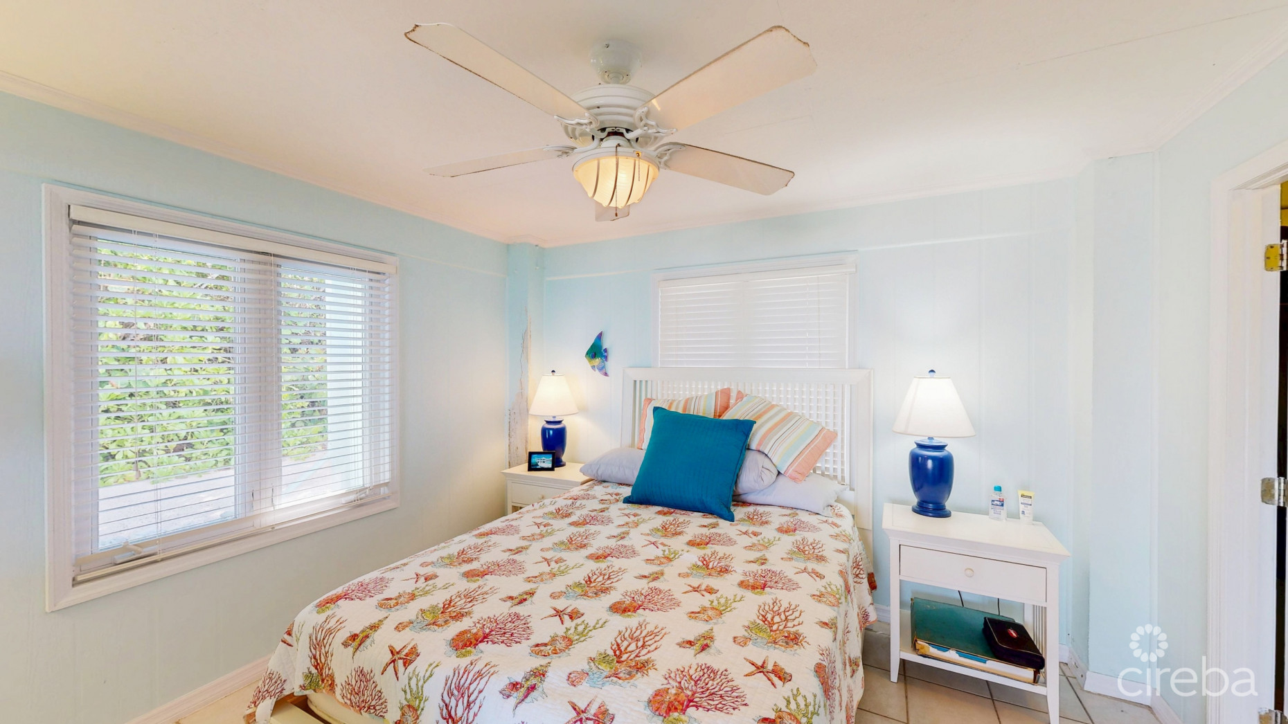 CAYMAN BRAC OCEAN FRONT HOME