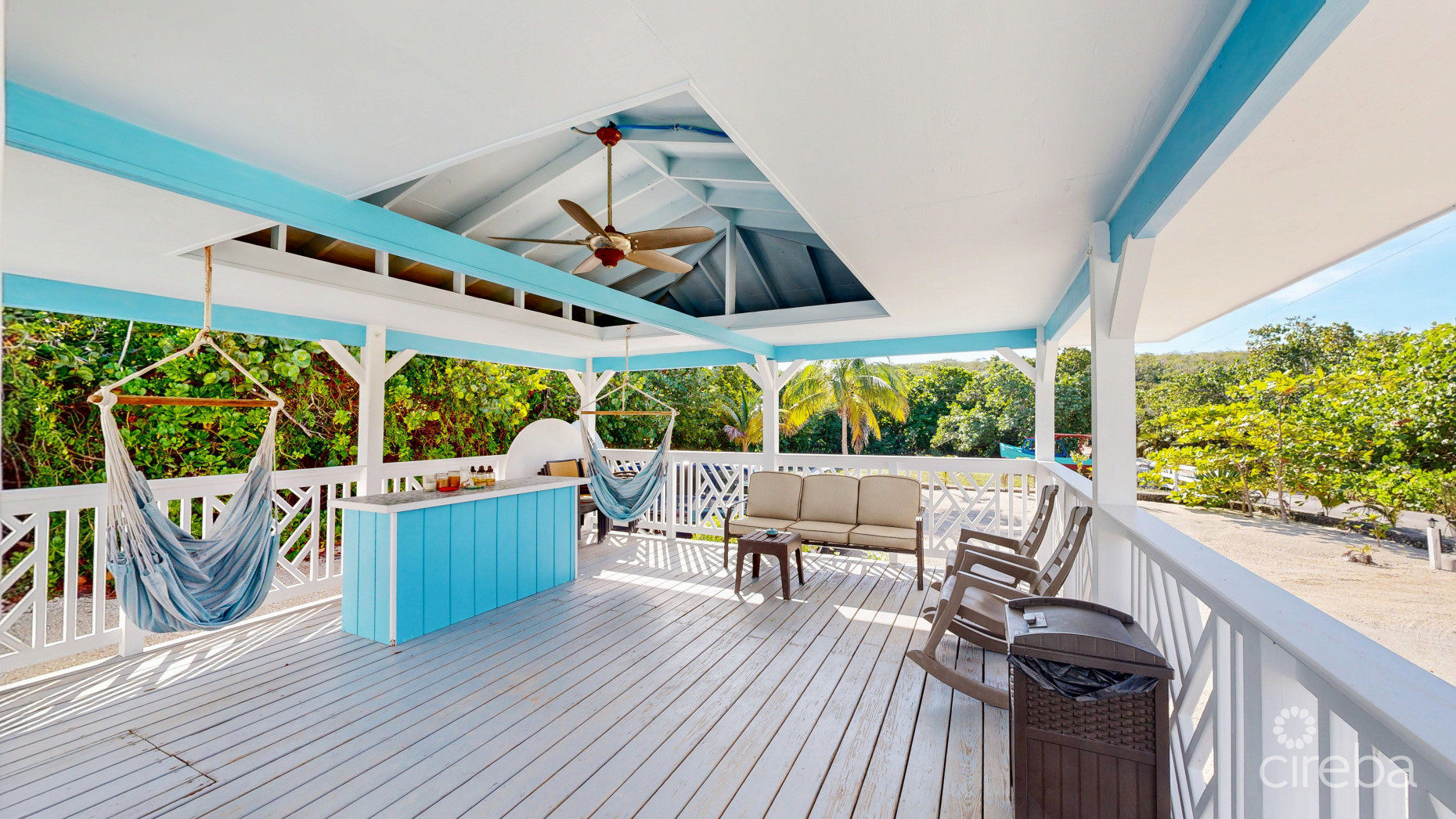CAYMAN BRAC OCEAN FRONT HOME