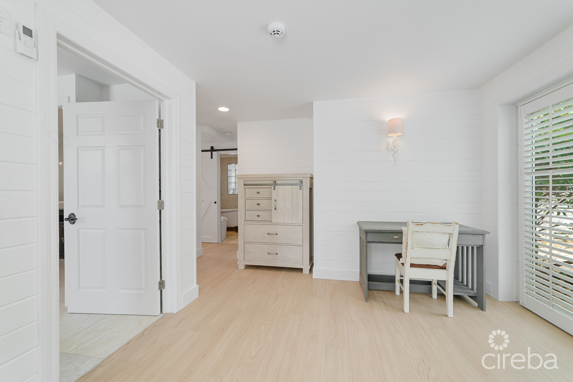 REDUCED! #1 CANAL HOME UNCLE BOB LANE