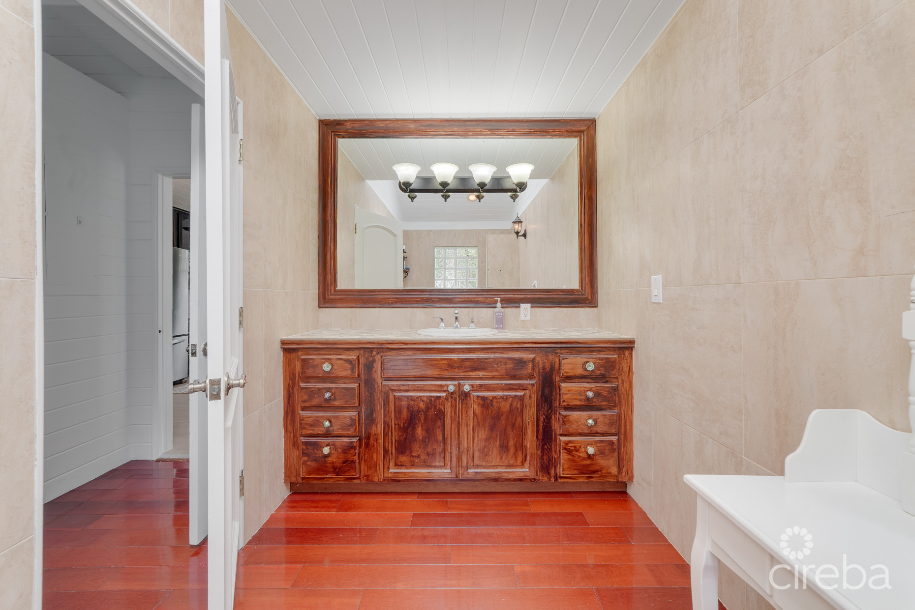 REDUCED! #1 CANAL HOME UNCLE BOB LANE