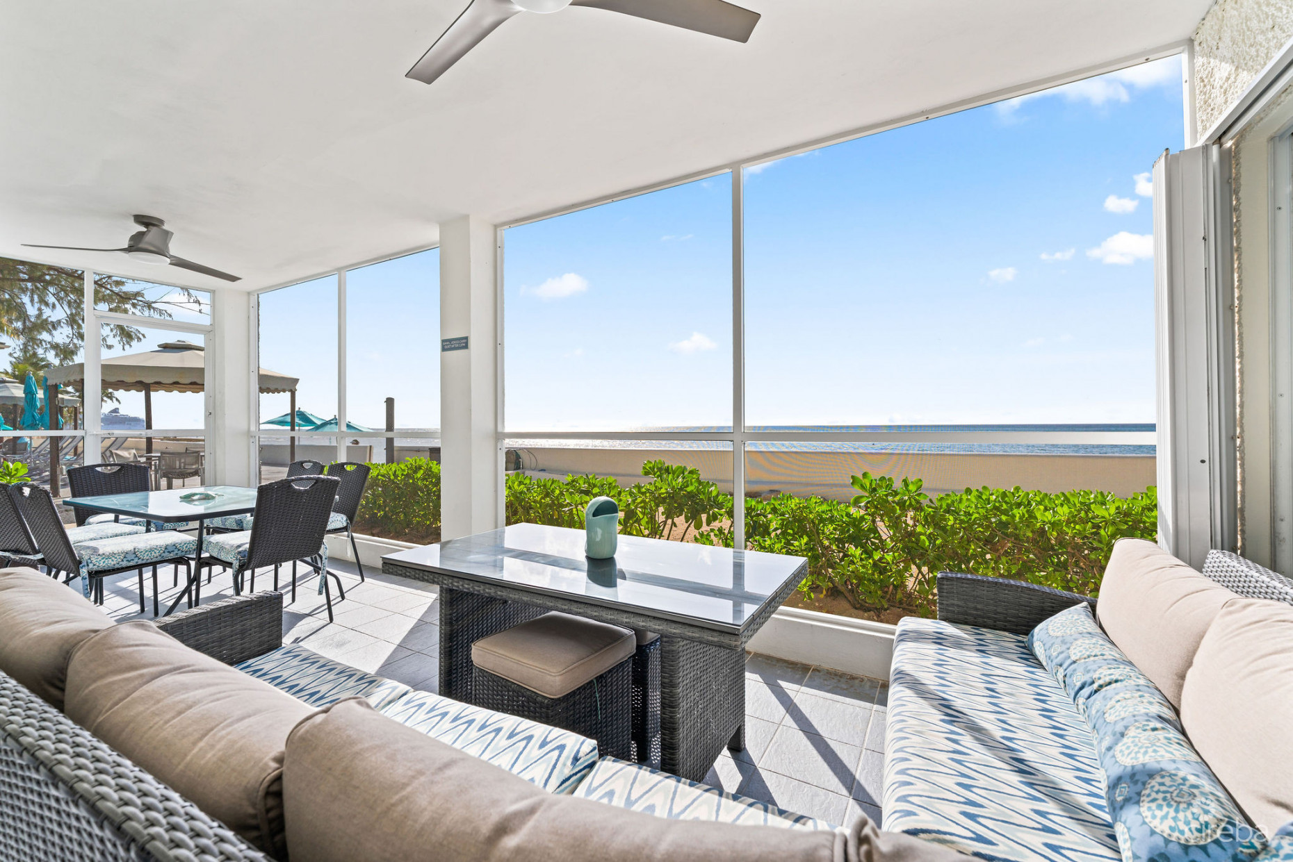 BEACHFRONT LIVING | TAMARIND BAY | SEVEN MILE BEACH