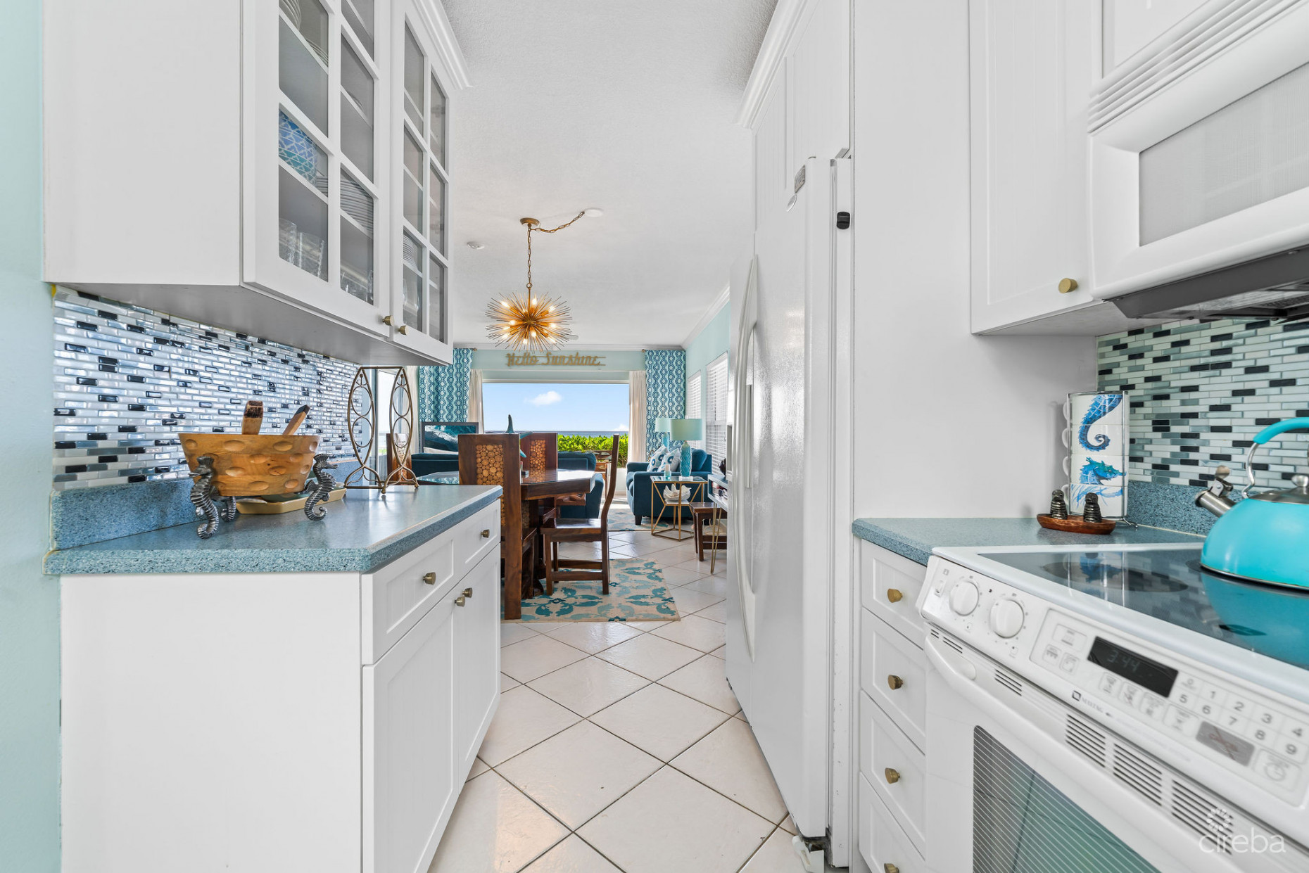 BEACHFRONT LIVING | TAMARIND BAY | SEVEN MILE BEACH