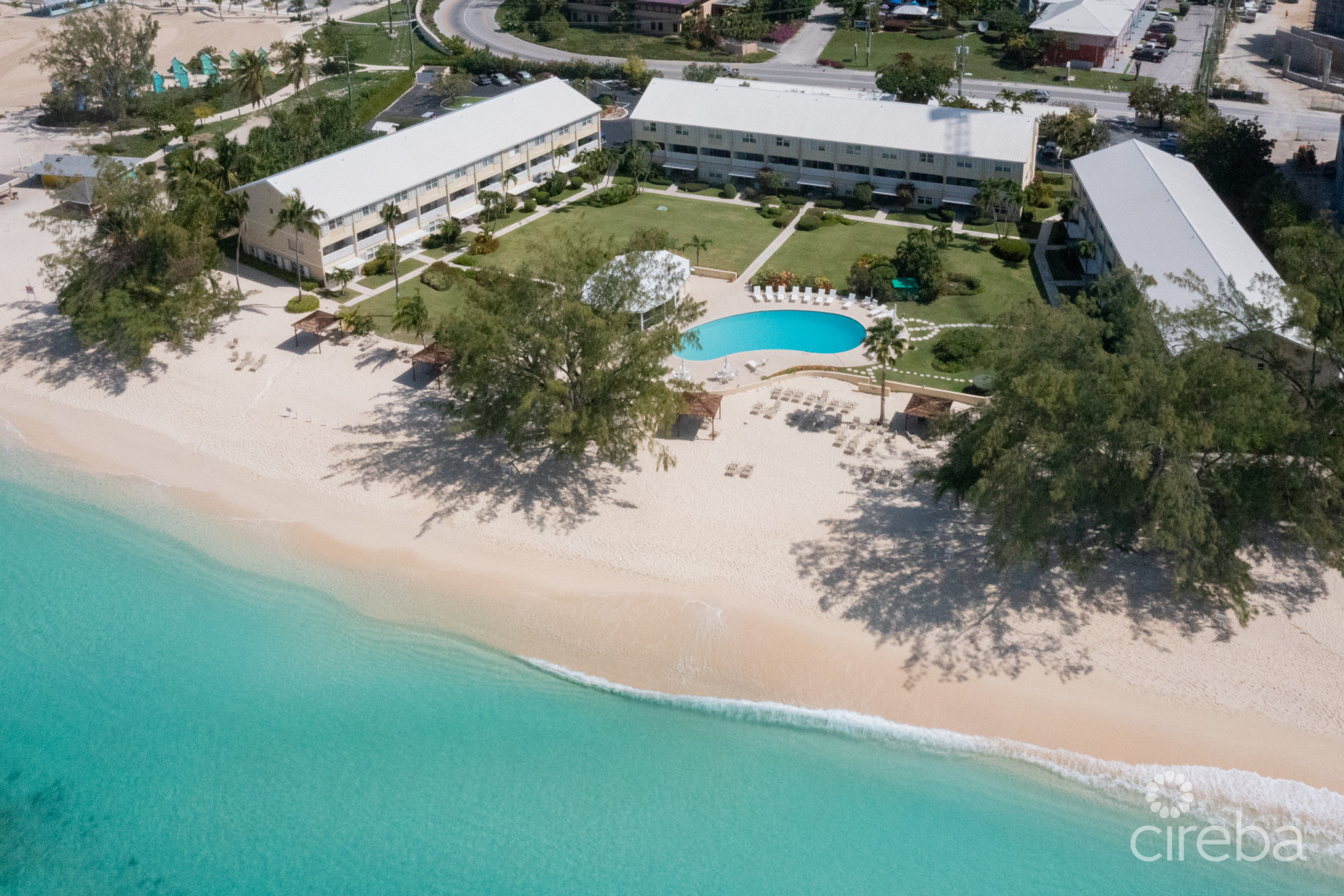 HARBOUR HEIGHTS, SEVEN MILE BEACH (RENOVATED)