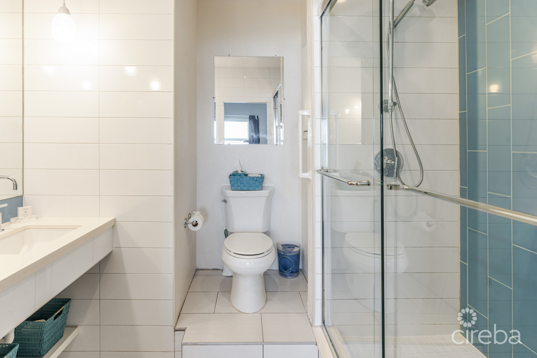 HARBOUR HEIGHTS, SEVEN MILE BEACH (RENOVATED)