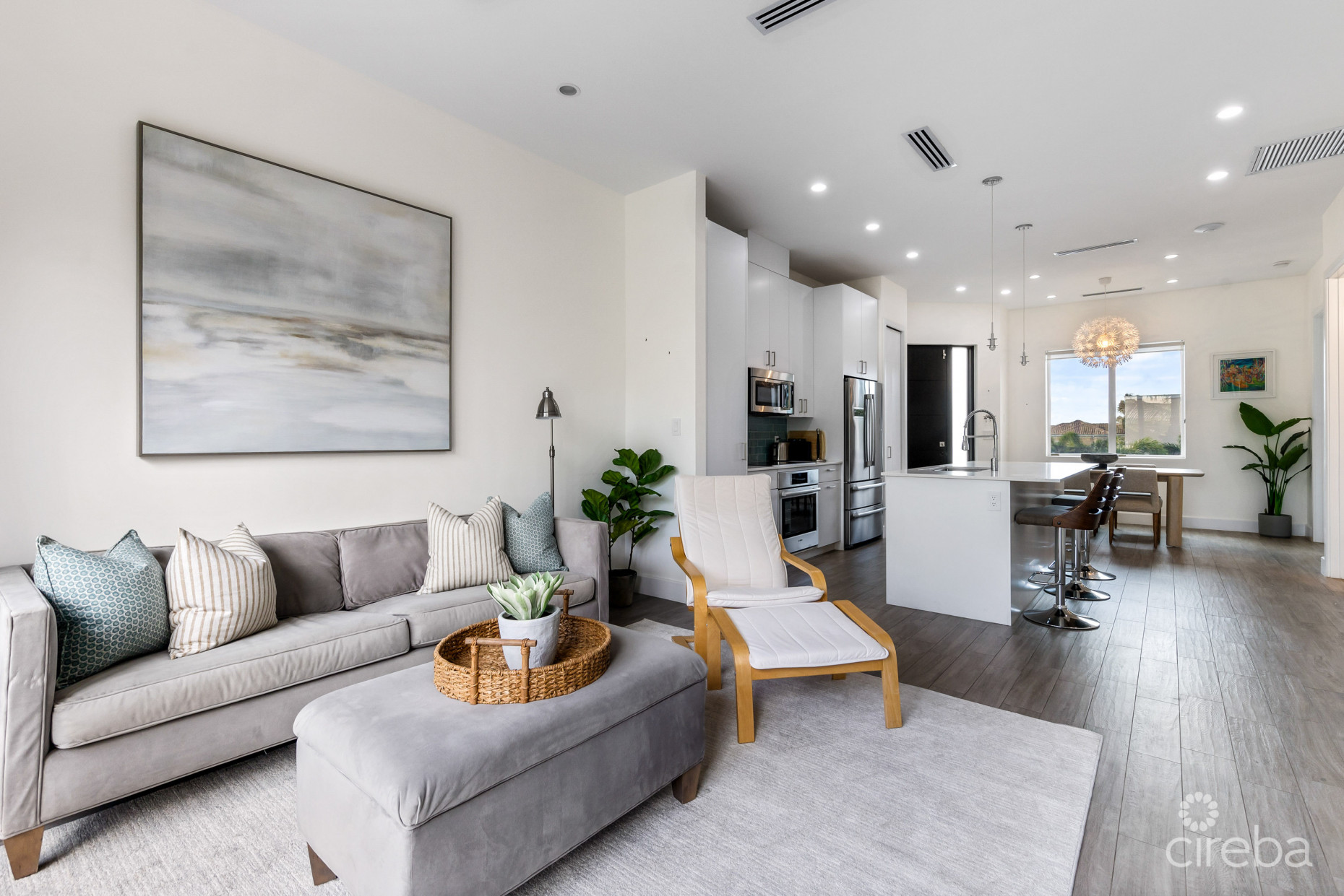 CYPRESS POINTE NORTH 207, CRYSTAL HARBOUR ONE BED CONDO