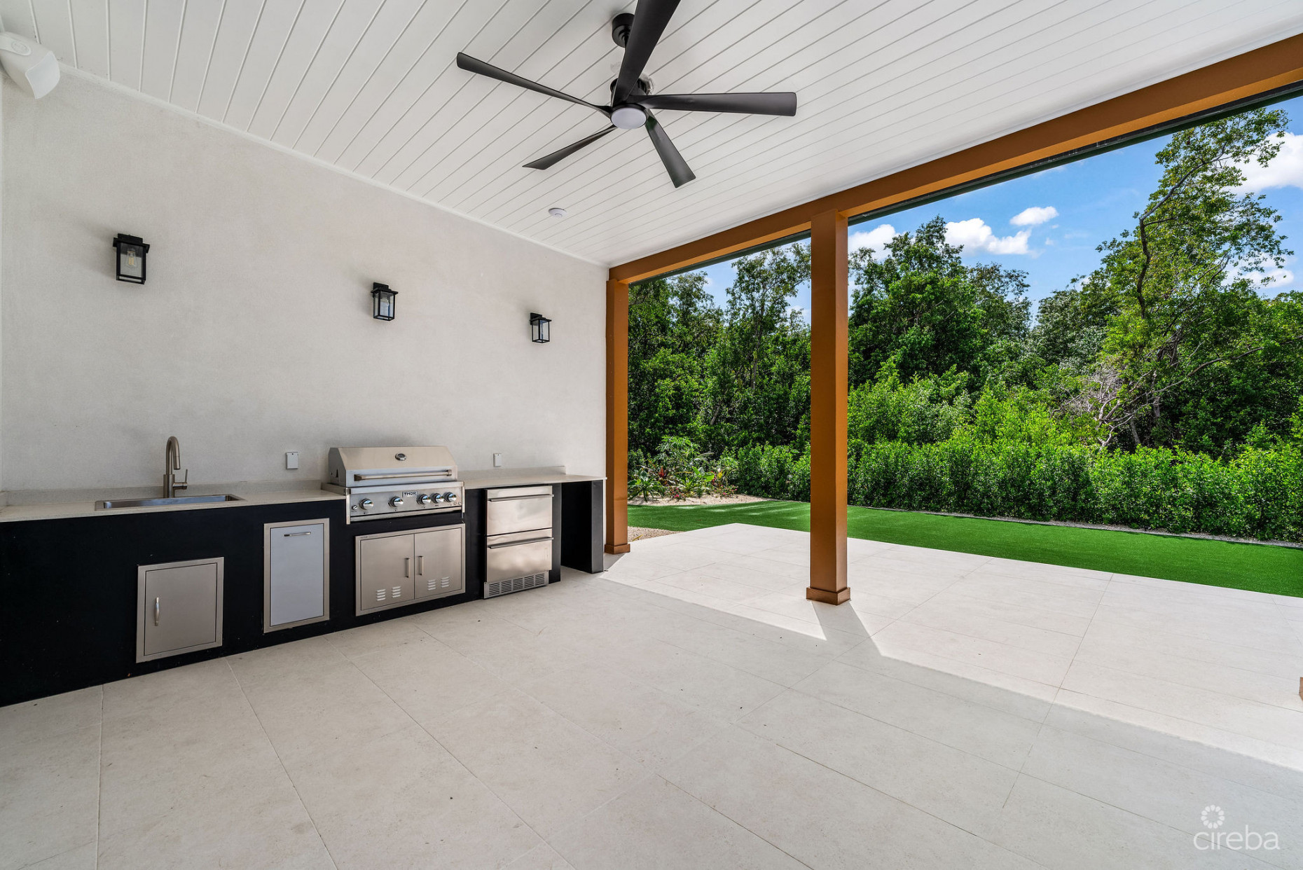 BEL AIR DR, SOUTH SOUND - CUSTOM NEW BUILD