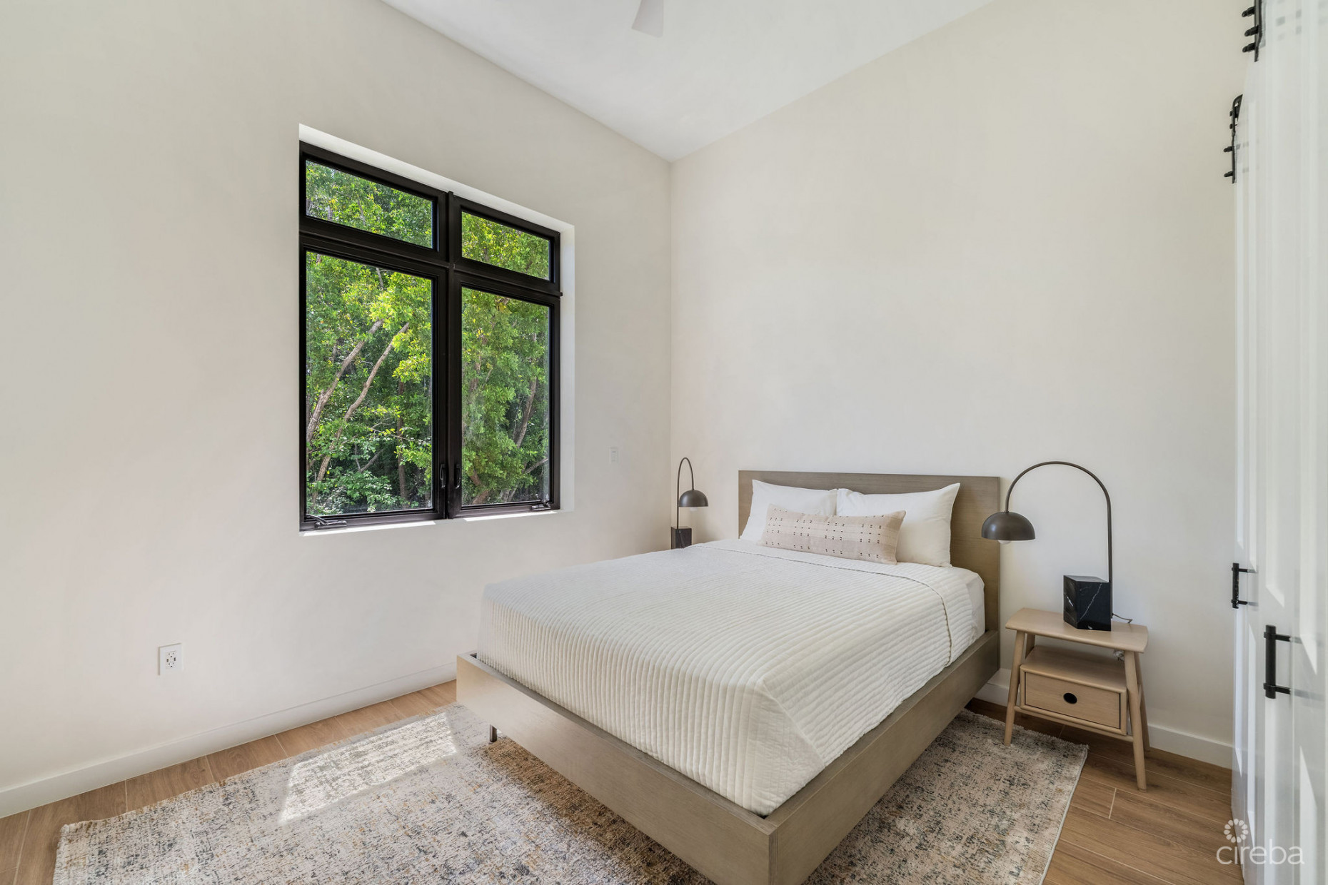 BEL AIR DR, SOUTH SOUND - CUSTOM NEW BUILD