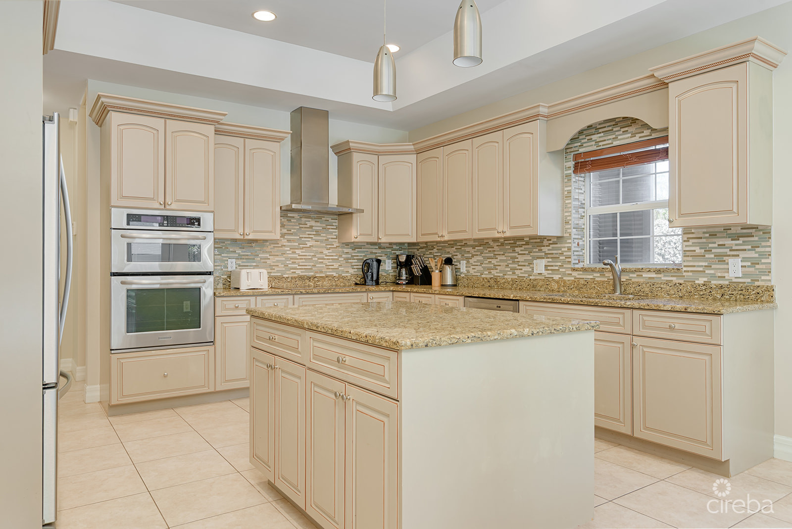 SOUTH SOUND 4 BED SINGLE FAMILY HOME W/ POOL IN GATED COMMUNITY