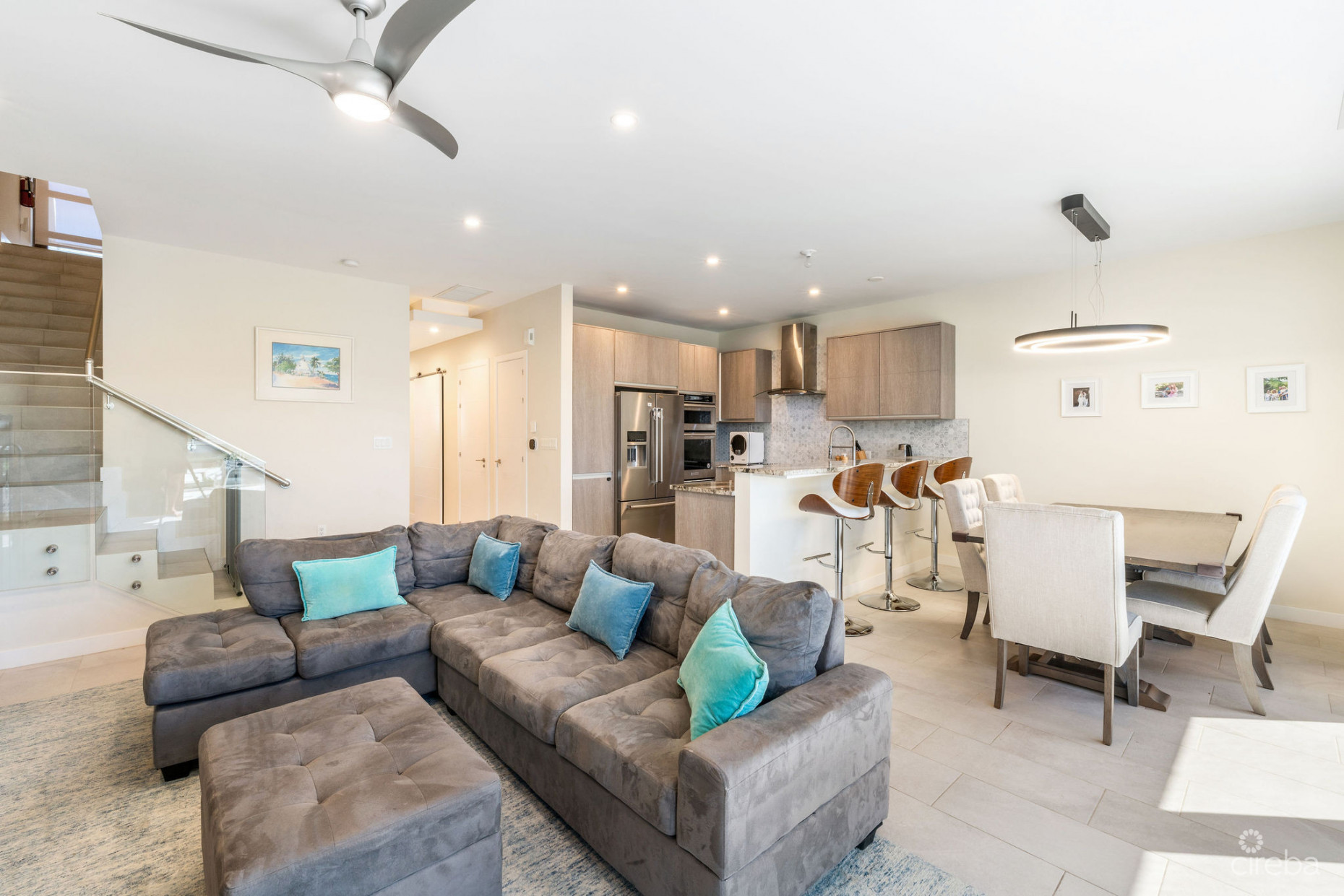 ARVIA 3-BEDROOM CANAL FRONT UNIT WITH DOCK