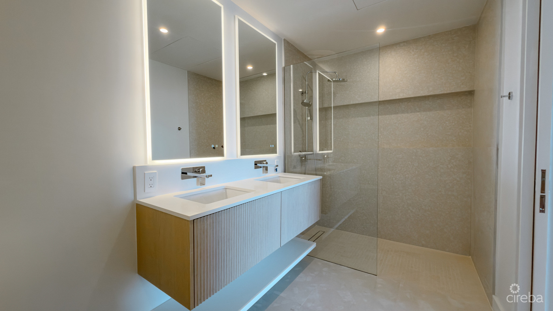 ONE GT RESIDENCES  2 BED PLUS 20K FURNITURE PACKAGE