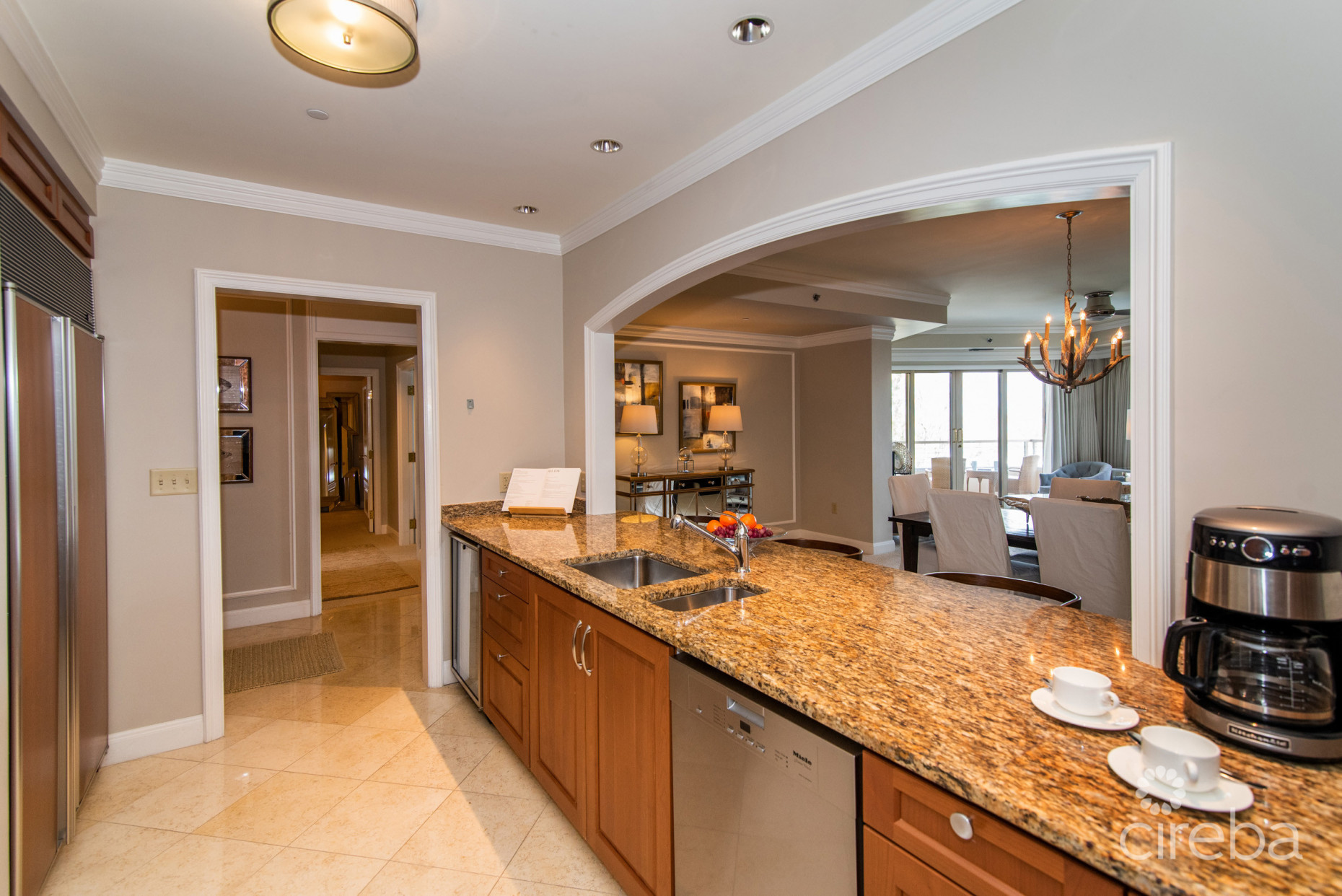 RITZ-CARLTON PRIVATE RESIDENCE #608 NORTH TOWER