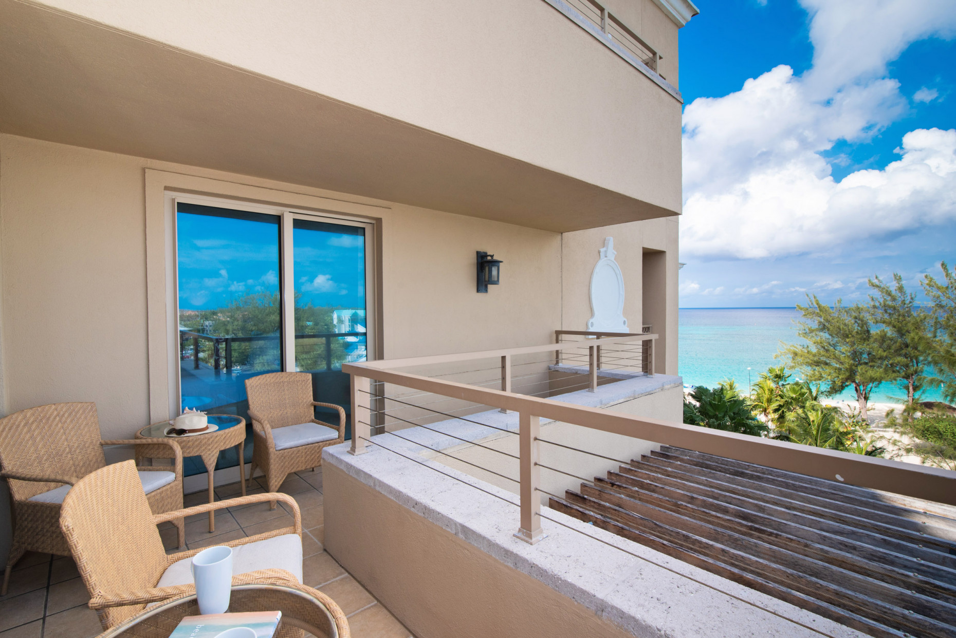 Ritz-carlton Private Residence #608 North Tower