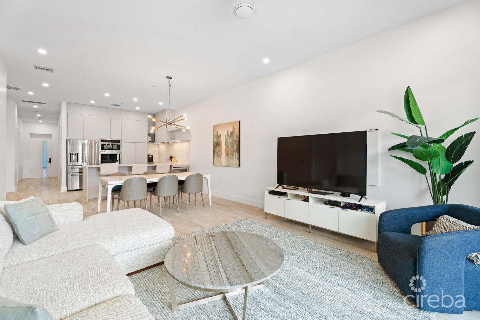 AURA #107, - GROUND FLOOR 3 BED POOLFRONT RESIDENCE