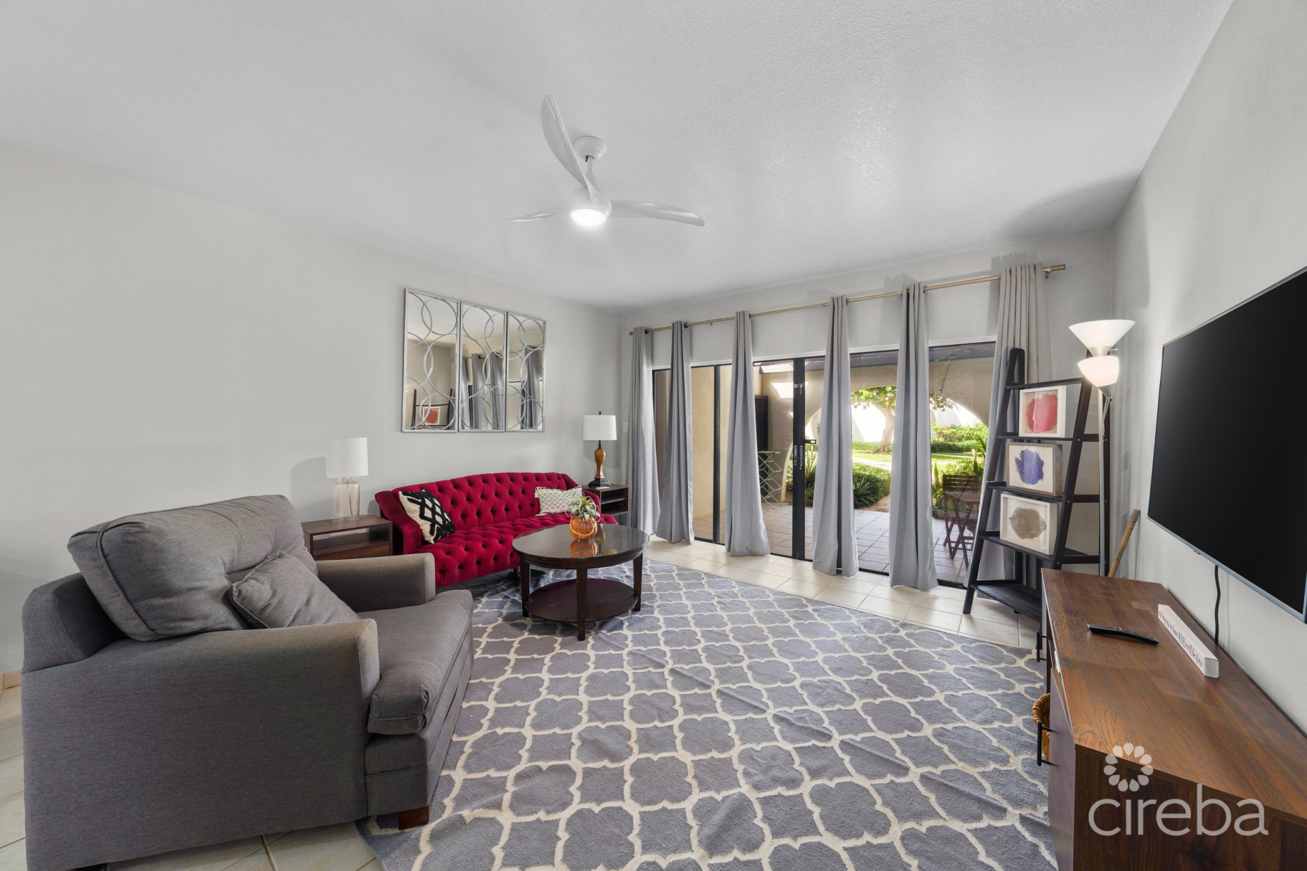 VILLA PAPPAGALLOS OCEANVIEW!