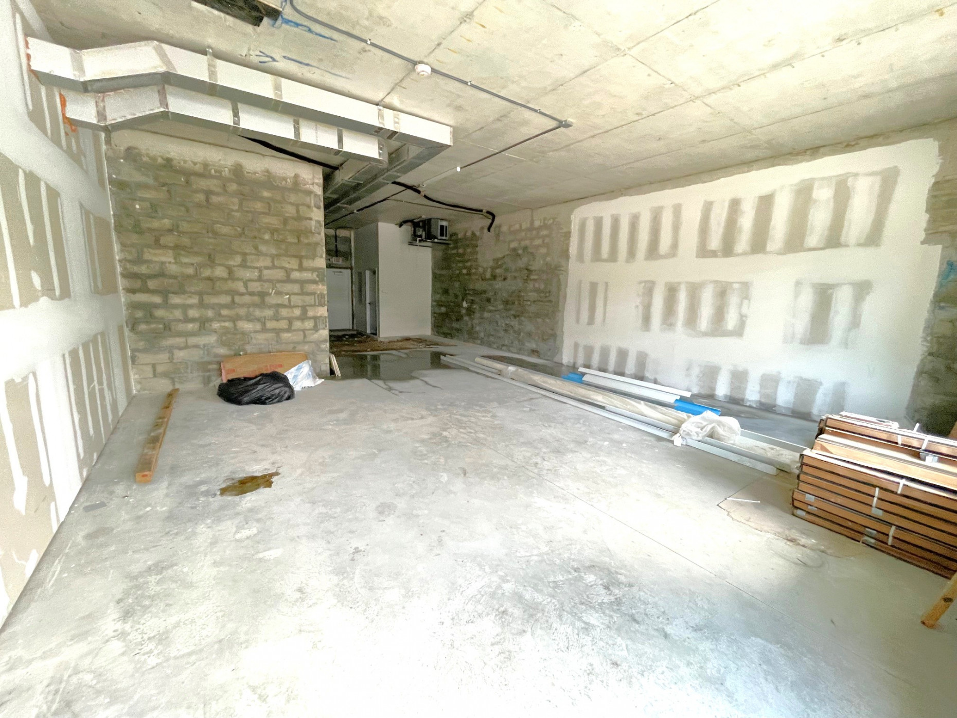 Retail Space At Refuel Station On Esterly Tibbets Highway