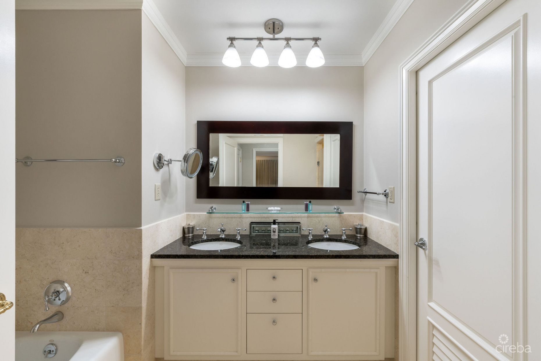 RITZ-CARLTON PRIVATE RESIDENCE #608 NORTH TOWER