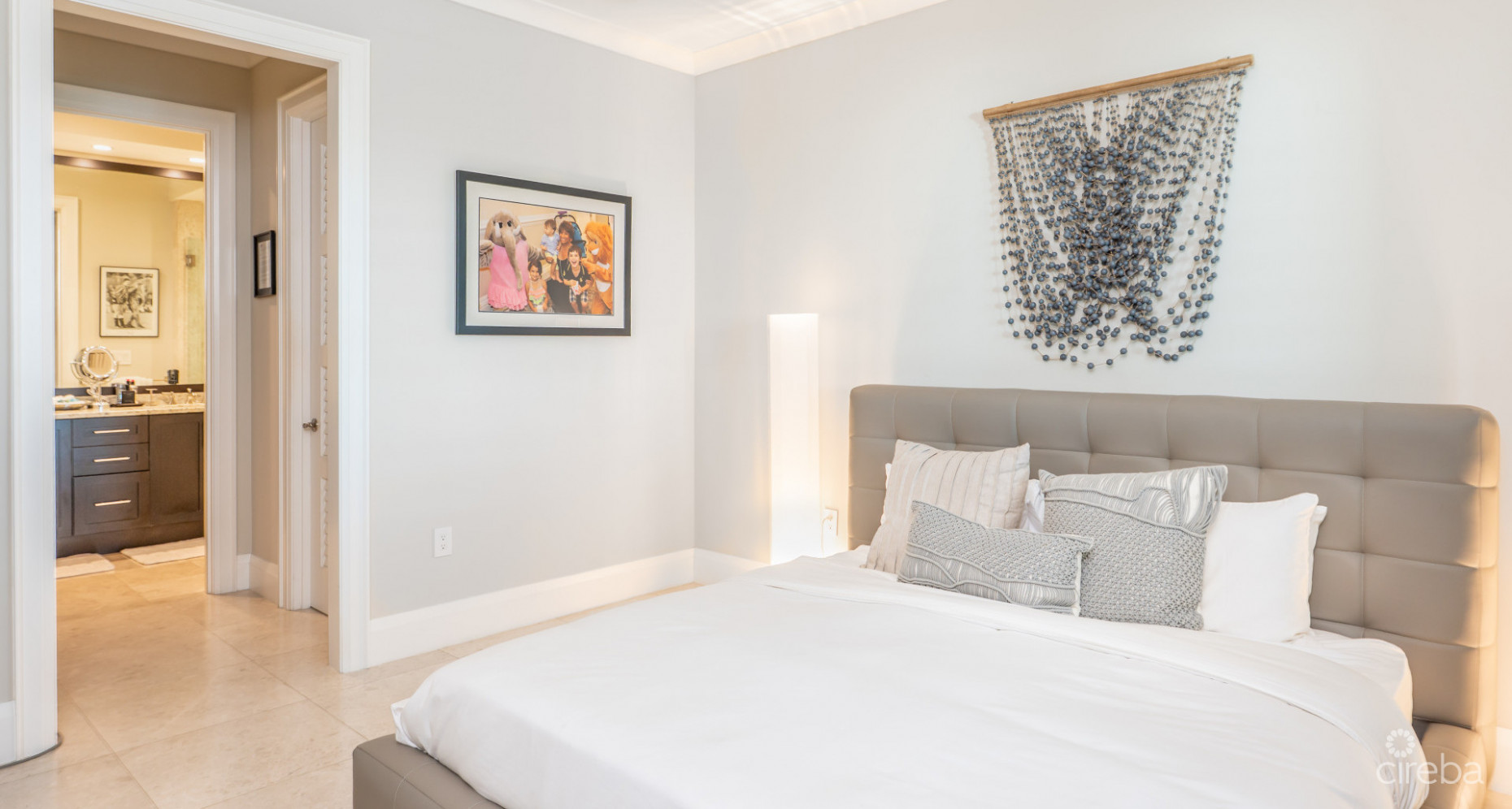 WATERCOLOURS - PRIME LOCATION