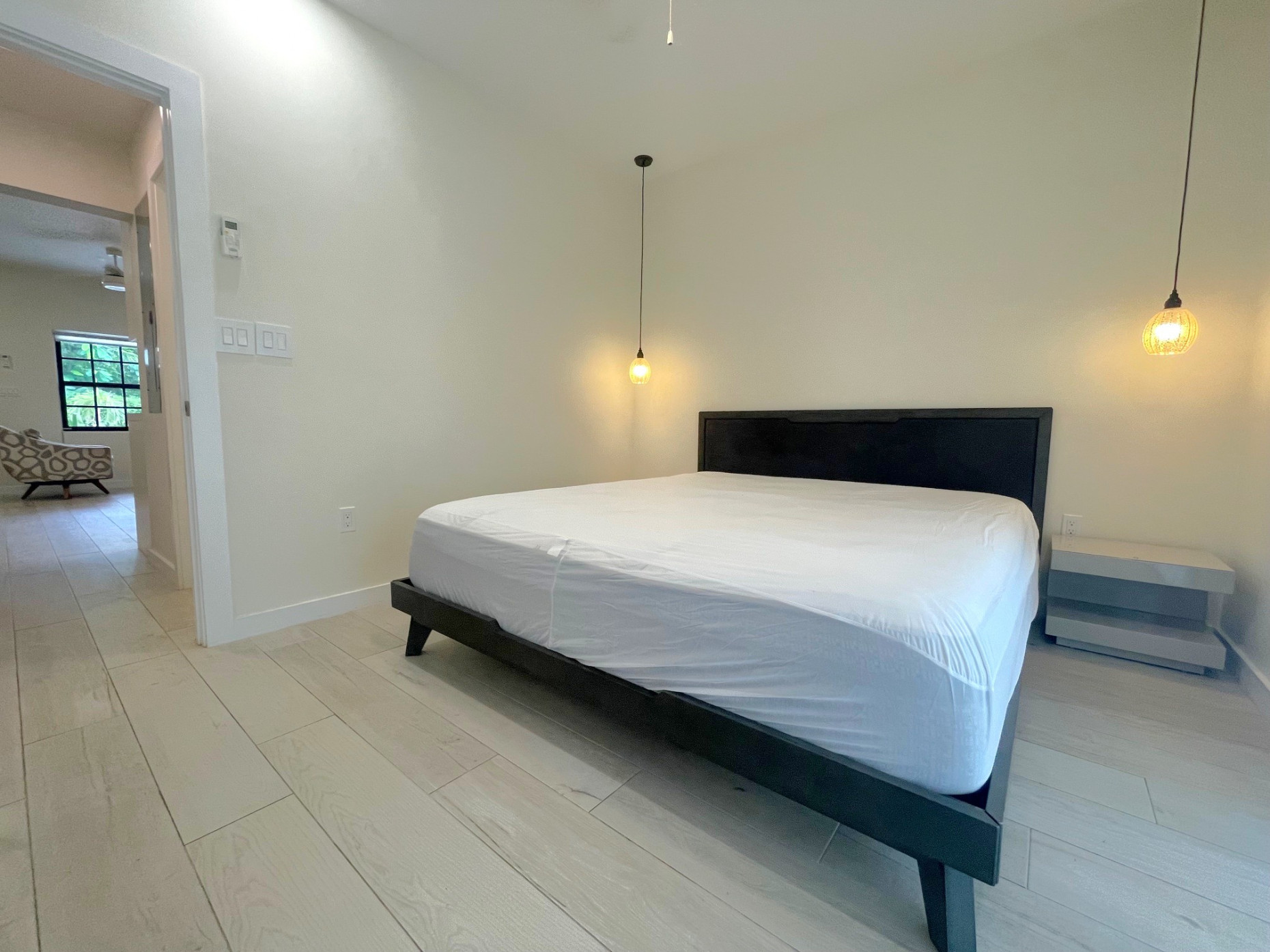 Siena Gardens Modern 1 Bed