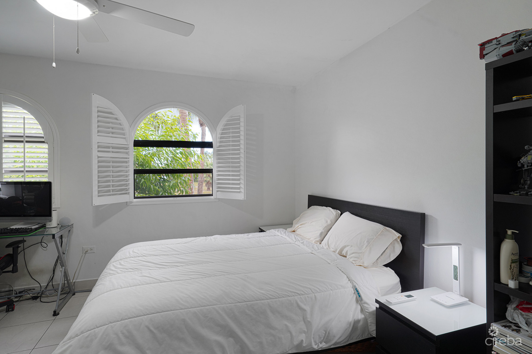 LIME TREE BAY TOWNHOUSE 2 BED 2.5 BATH SMB CORRIDOR