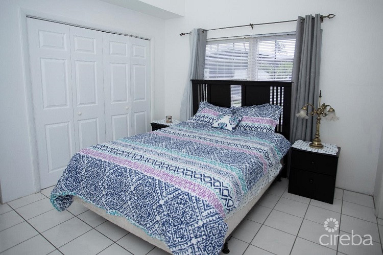 MUST SEE PLEASANT PALMS 2 BEDROOM