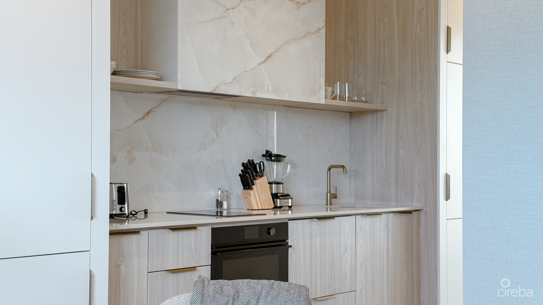 THE GROVE TOO - ONE BED