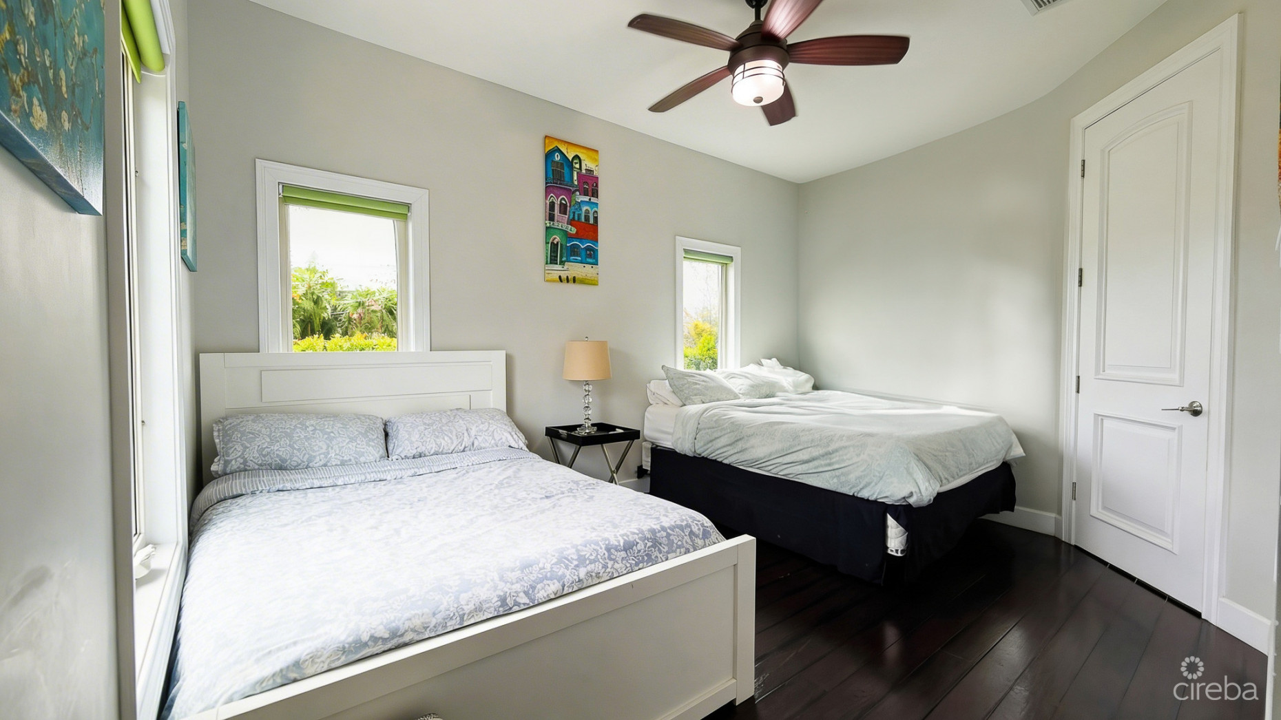 CAMELOT DRIVE HOME, SEVEN MILE BEACH