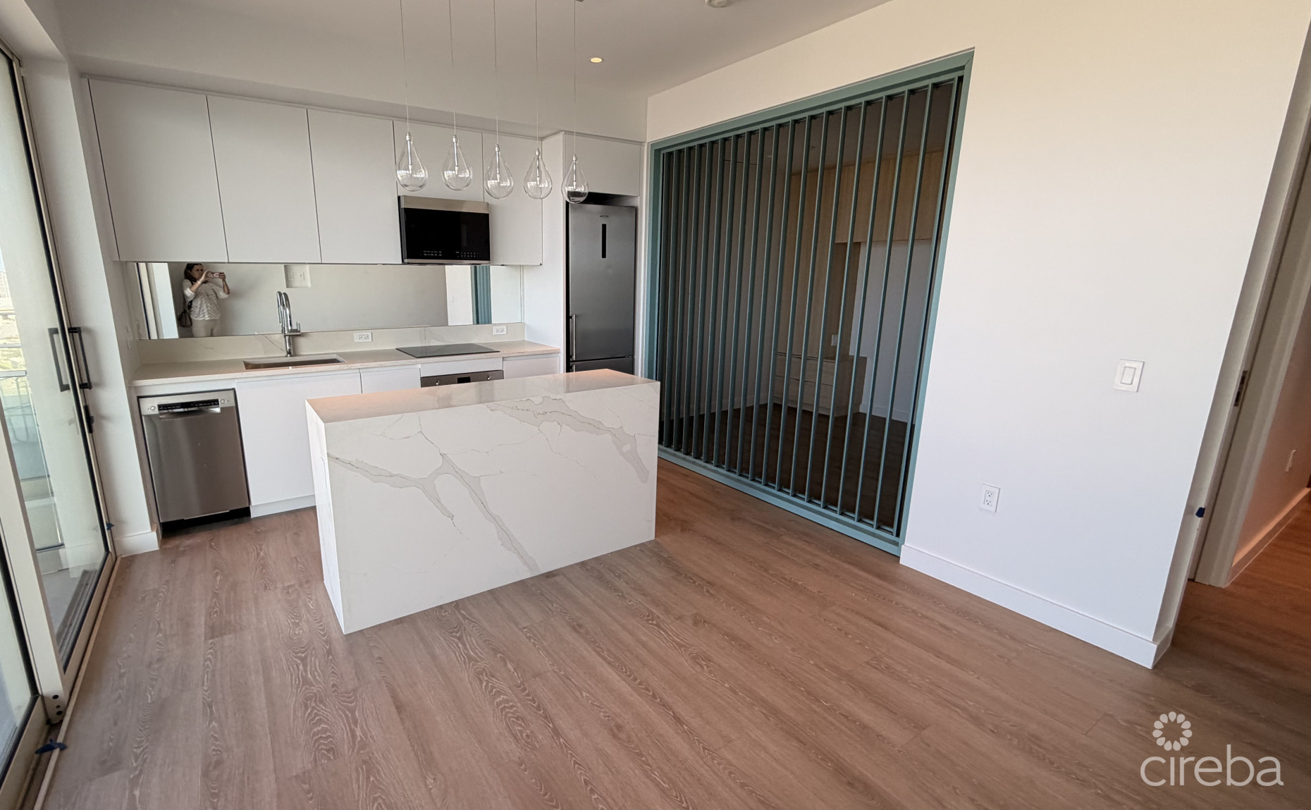 ONE GT  -  MOVE IN NOW! AMAZING NW VIEWS PRICED FOR QUICK SALE.