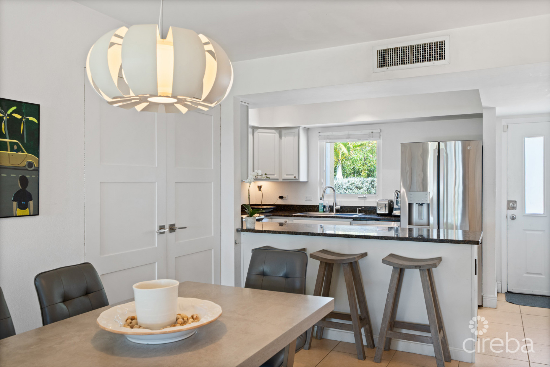 PIRATES LAIR 10 - SOUTH SOUND OCEANFRONT TOWNHOME