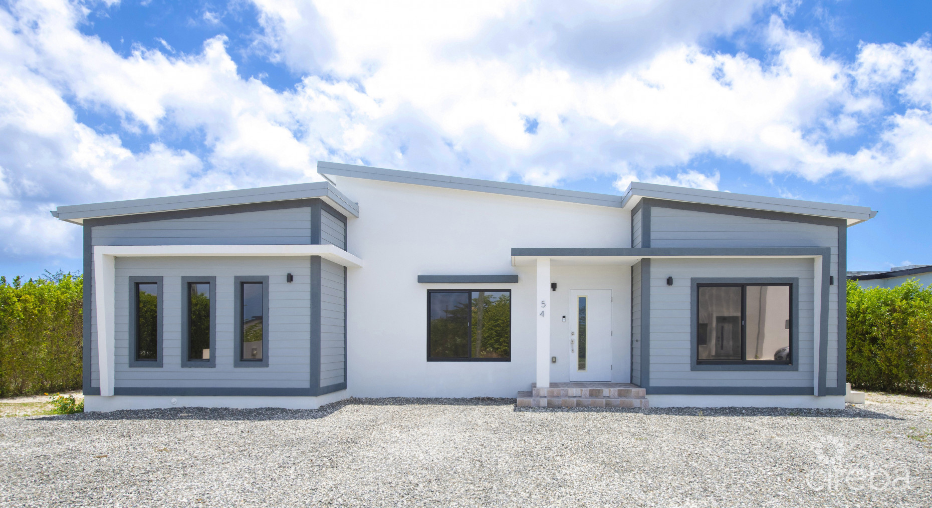 MODERN 3 BED, 3 BATH SINGLE FAMILY HOME. WITH BONUS OFFICE/DEN.