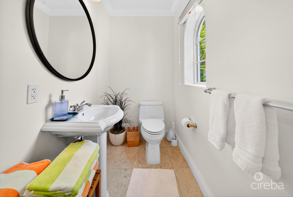 PALACADES VILLA 1 ON PROSPECT POINT