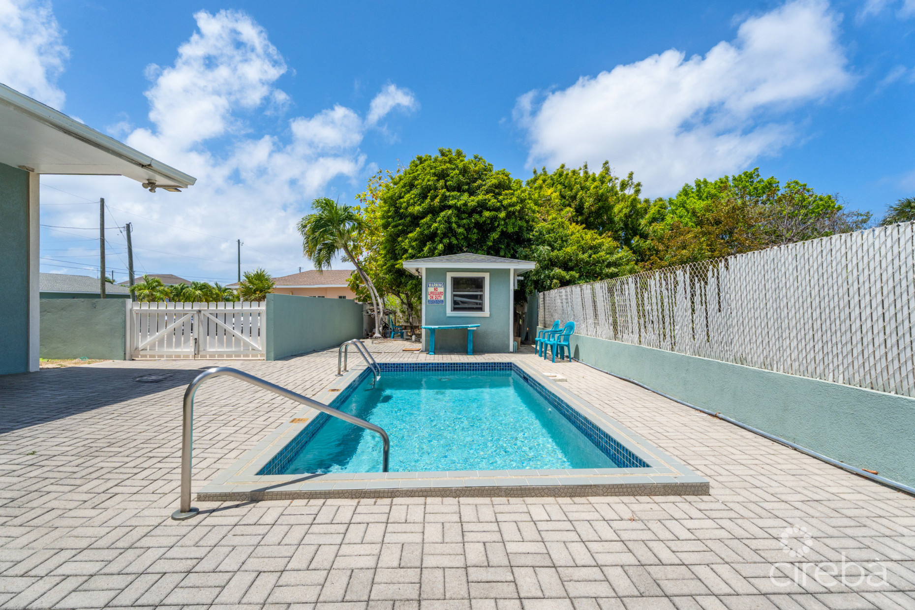 2-BEDROOM BRAMBLEWOOD APARTMENT - WEST BAY