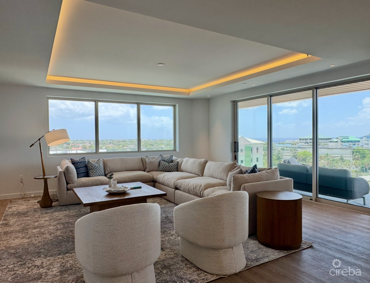 ONE|GT 601 - SIGNATURE GRAND RESIDENCE