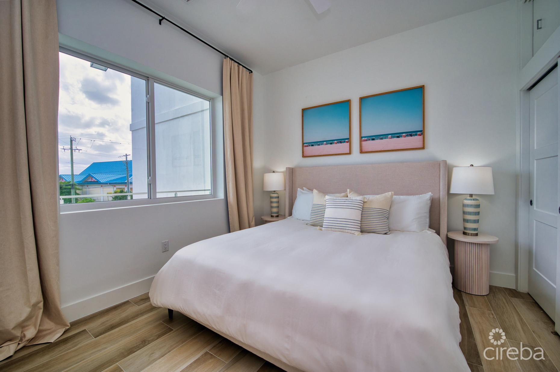 SUNSET POINT #17 - AIR B N B 5 STAR RATED TOP PERFORMER
