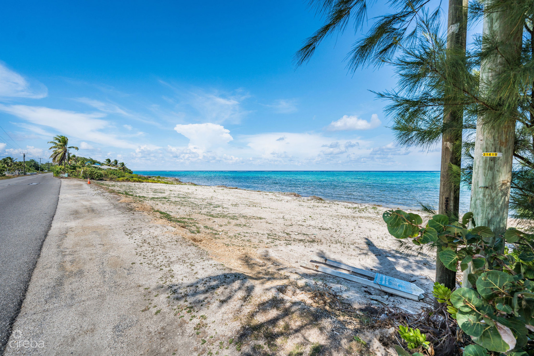 PRIME OCEANFRONT LAND - HOUSE LOT #2