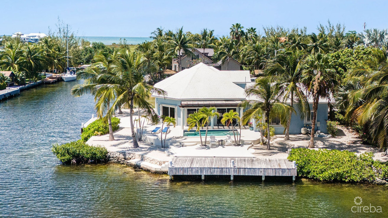 WATERFRONT LIVING REDEFINED