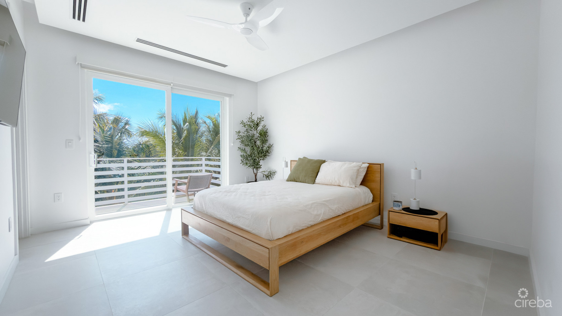 SOLARA TOWNHOME CRYSTAL HARBOUR