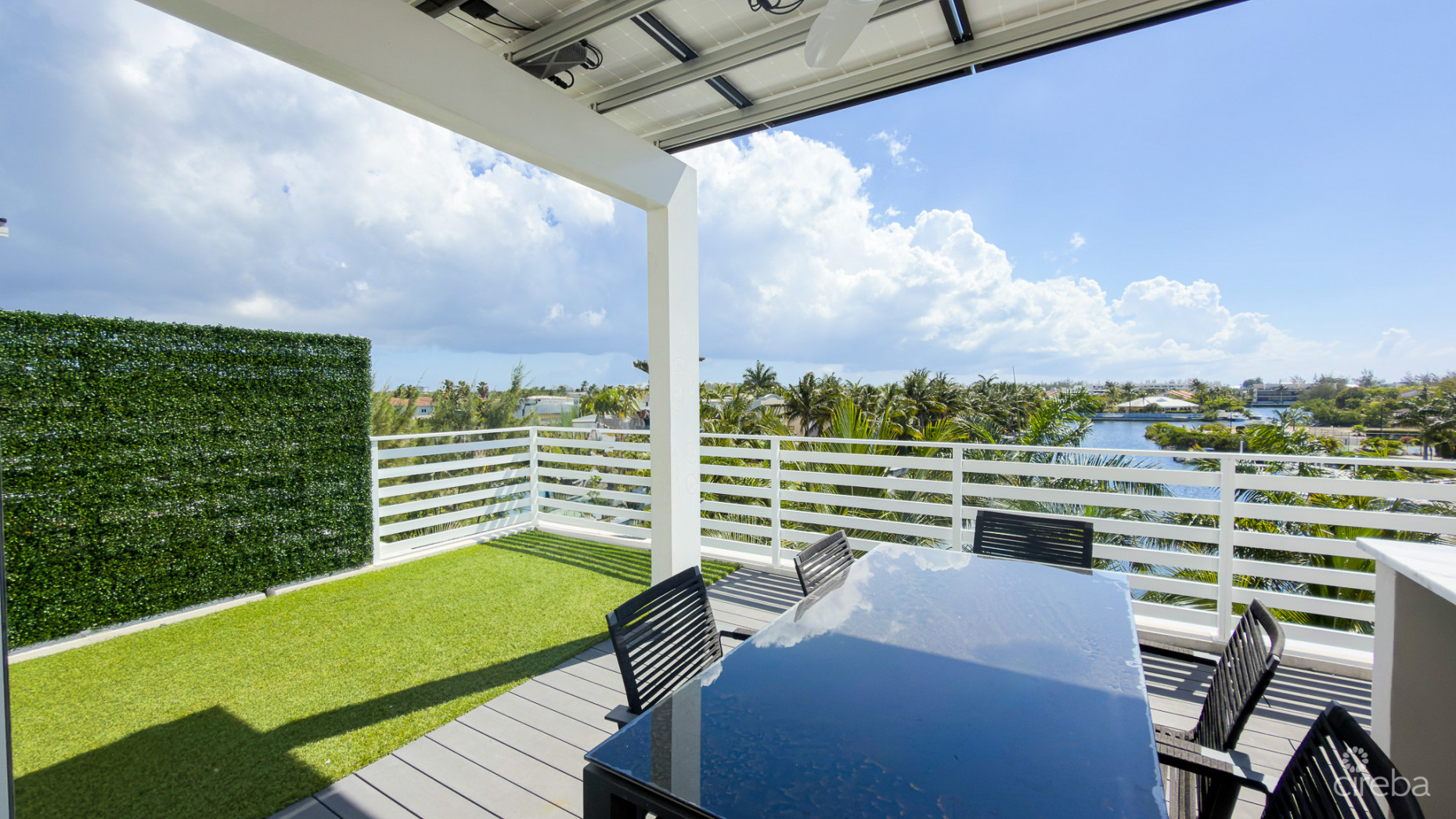 SOLARA TOWNHOME CRYSTAL HARBOUR