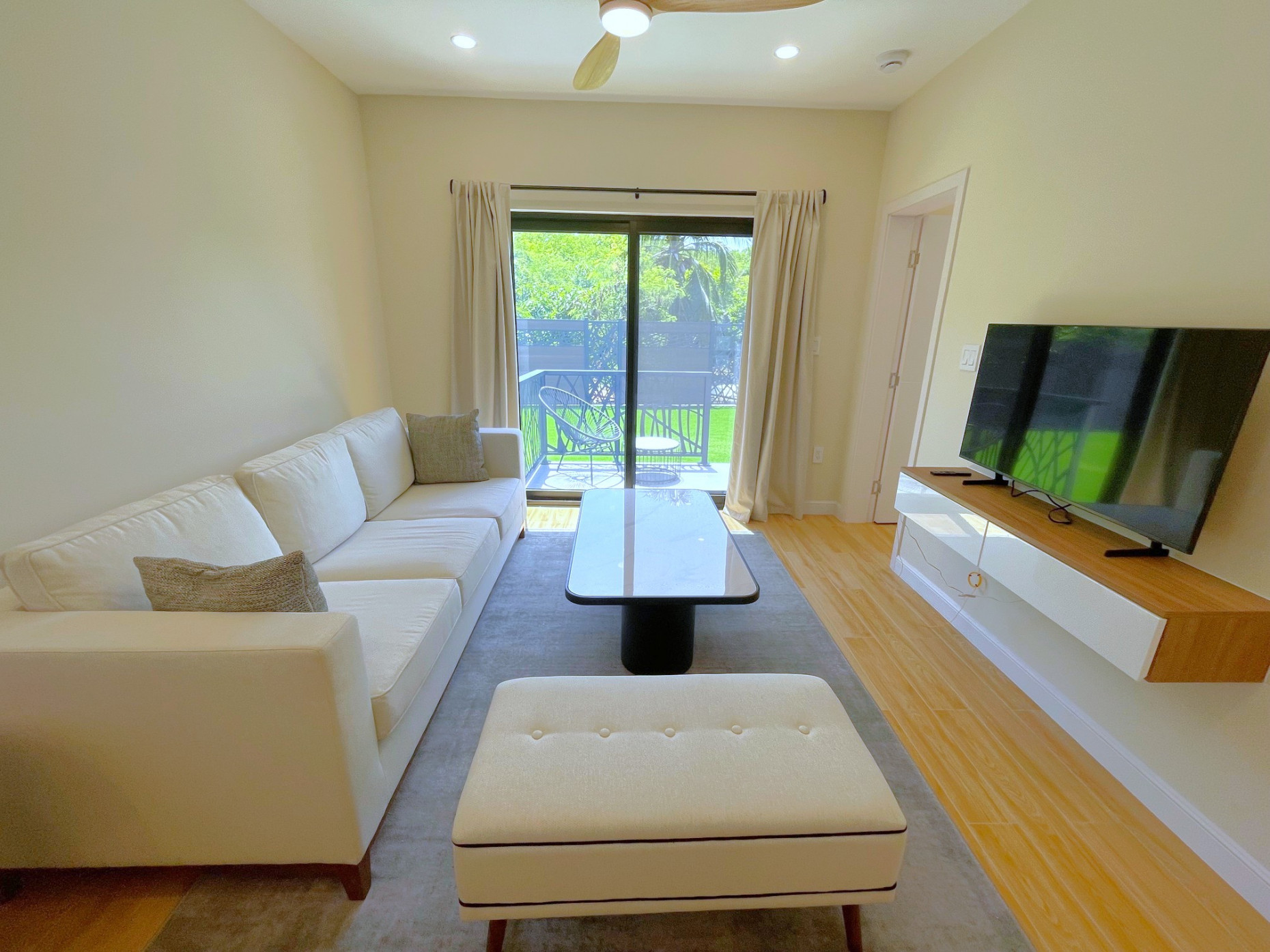 Arza 2 Bed + Den
