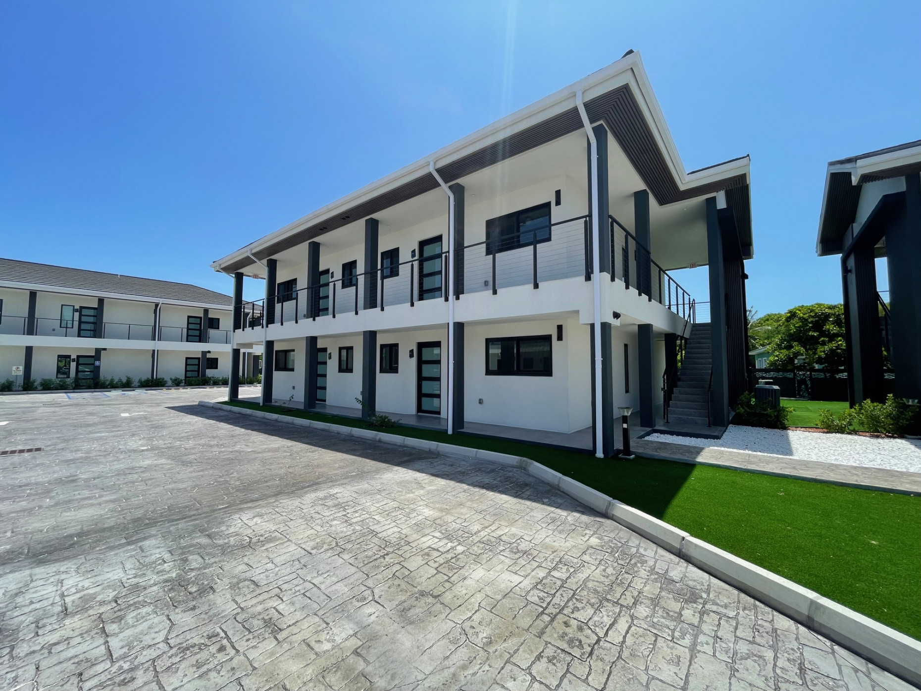 Arza 2 Bed + Den